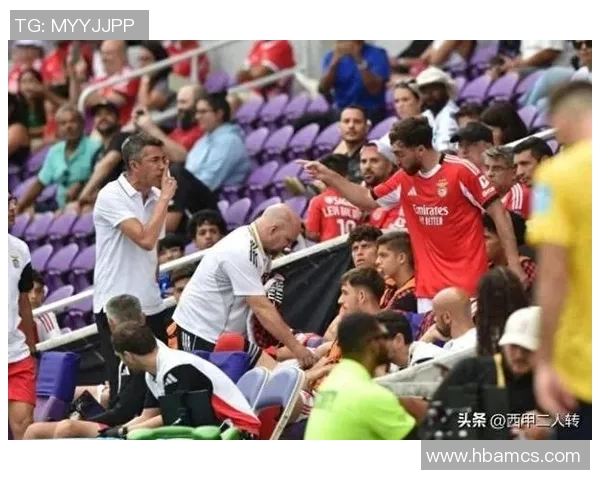 西甲激战曼联与本菲卡平局点球大战成比赛转折点引发热议